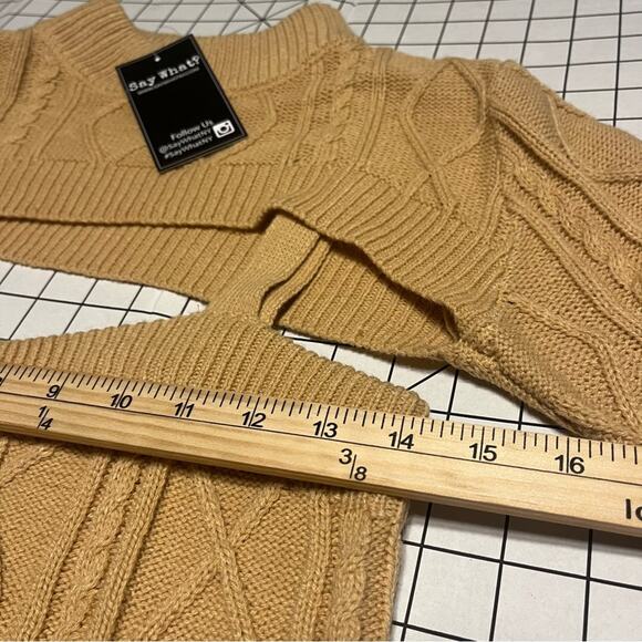 Say What Two Piece Cable-Knit Shrug & Tank Set Sz L - Picture 6 of 7